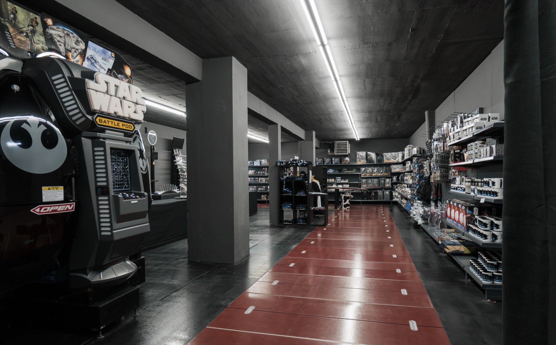 Final Trades — der Merchandise-Shop im Stardust Café